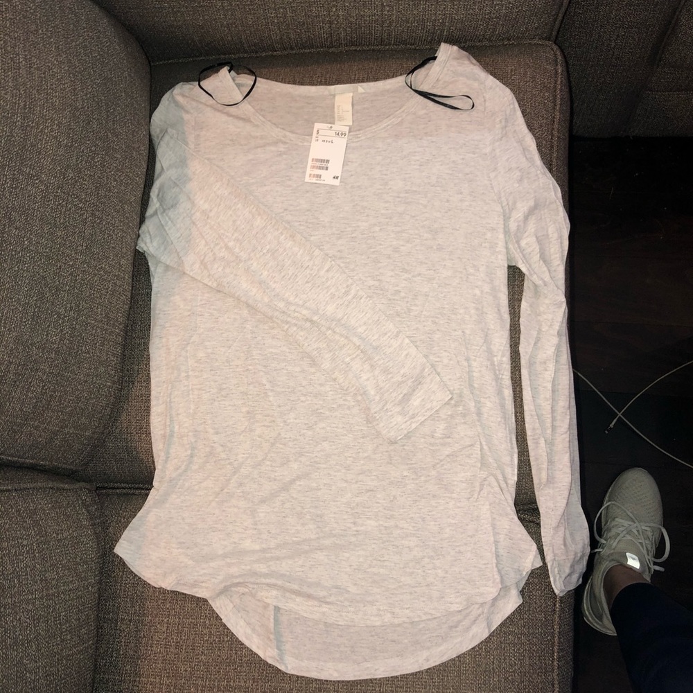 Light grey long sleeve tee